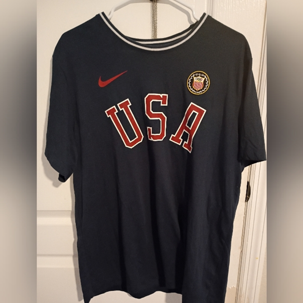 Nike Men's Dark Blue USA Graphic Tee